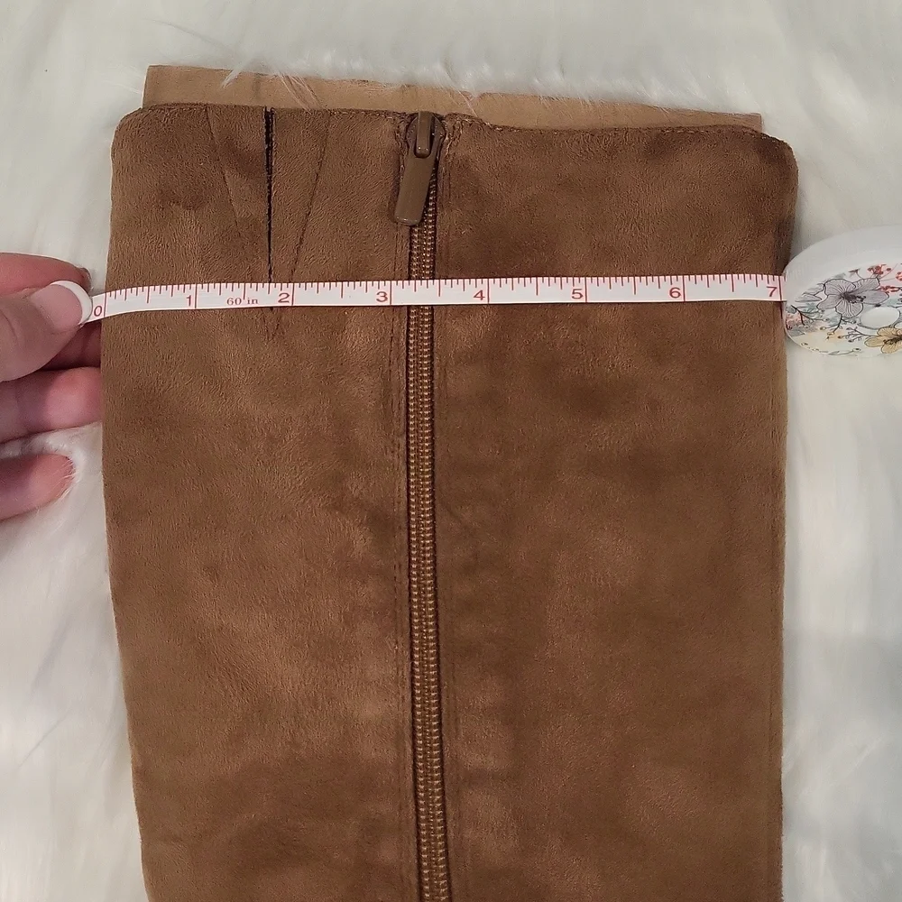 CUTE Suede boots! - Picture 12 of 12